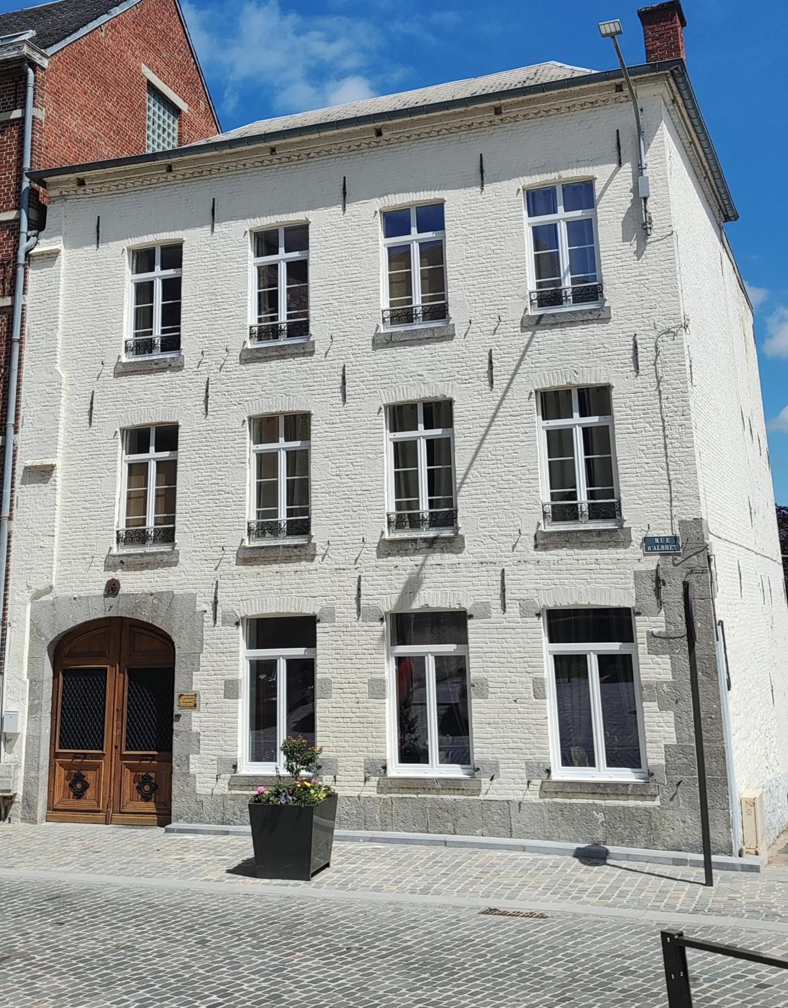 Bed and Breakfast Le Relais Napoleon Avesnes-sur-Helpe Exterior foto